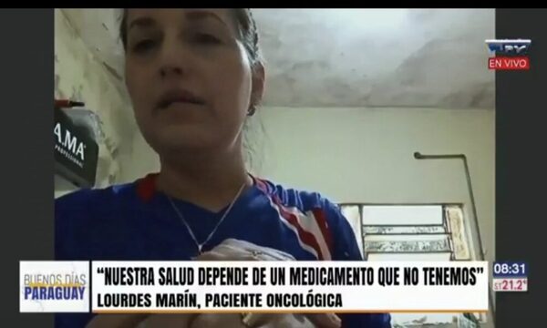 El pueblo es el que sufre mientras ellos “están mejor”: una paciente terminal reclama medicamentos