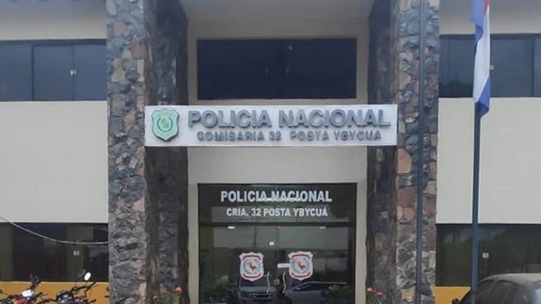 Detienen a excomisario por presunto abuso de mujer con discapacidad