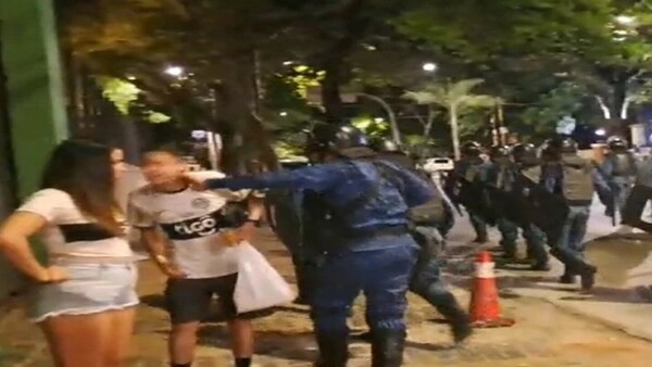 Hincha olimpista agredido por policía ratifica denuncia ante la Fiscalía
