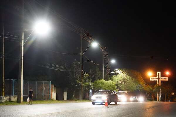 Caacupé no se debe quedar sin luz: ANDE invirtió más de G. 28.200 millones en la capital espiritual - Economía - ABC Color