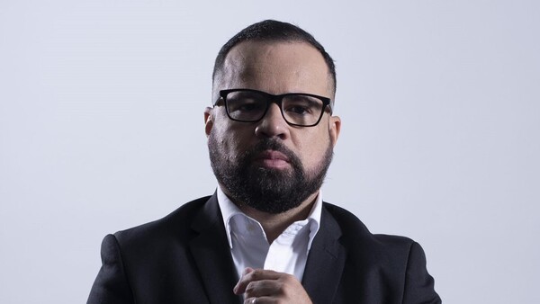 Detienen y liberan al periodista Jorge Torres por supuesta violencia familiar