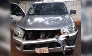 Camioneta de la empresa Tigo protagoniza accidente de tránsito