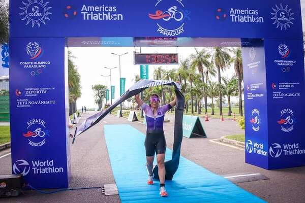 Yhondayner Gómez y Susana Guillén, campeones de la Copa Paraguaya de Triatlón - Polideportivo - ABC Color
