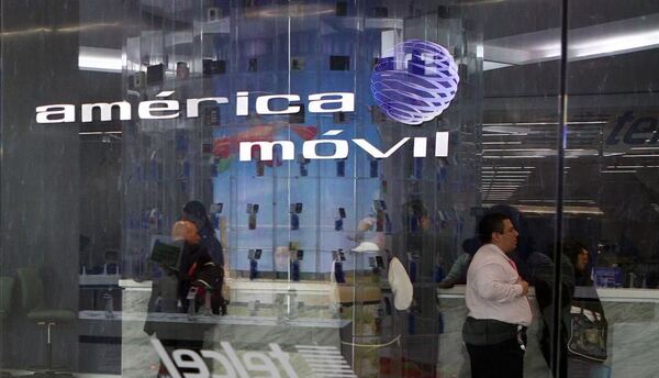 América Móvil emitirá más bonos en pesos mexicanos para aumentar su cartera de deuda local