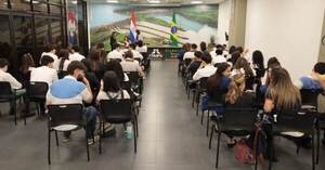 Estudiantes de nivel medio inician Pasantía Curricular en sedes de Itaipu
