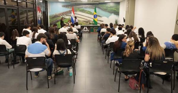 Estudiantes de nivel medio inician Pasantía Curricular en sedes de Itaipu