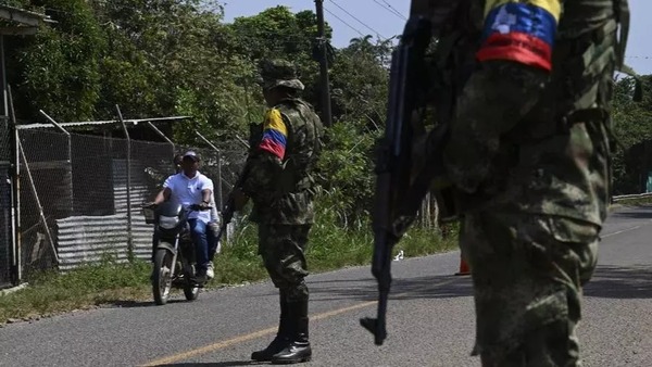 Colombia: enfrentamientos entre disidentes de FARC dejan 12 muertos - 1000 Noticias