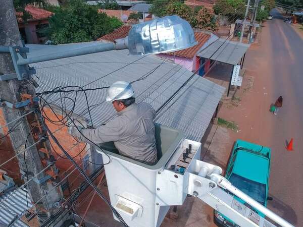 Conocé los seis departamentos con mayores pérdidas eléctricas de la ANDE - Economía - ABC Color