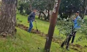 Vecinos denuncian intervención en la Plaza Paulo González para desagüe cloacal privado - OviedoPress