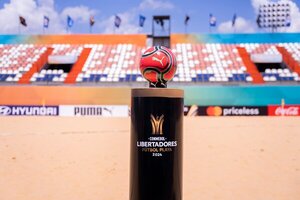 Dos victorias y una derrota para los paraguayos en el segundo día de la Libertadores de Futbol Playa - 1000 Noticias