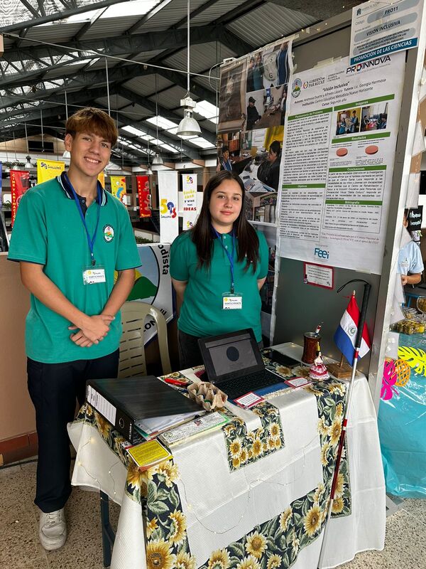 Estudiantes paraguayos logran destacada representación en Feria Internacional • RADIO NACIONAL