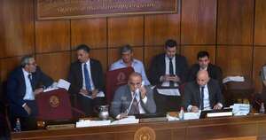 Diario HOY | Senado: “La mayoría decide, el presidente es nada más un conductor”
