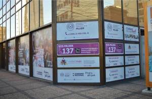Una joven policía que estaba en el Ministerio de la Mujer tenía ra’e dos órdenes de captura: cayó