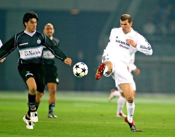 Un día como hoy, Olimpia buscaba su segunda Intercontinental ante el Real Madrid de los Galácticos - Fútbol - ABC Color