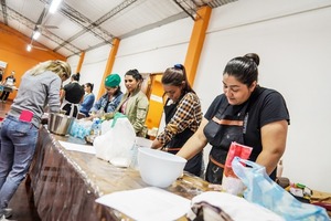Municipalidad de Encarnación impulsa el emprendedurismo con cursos gratuitos en barrios