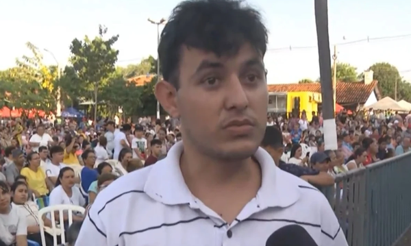 Joven pide a la virgencita que lo ayude encontrar a su padre - Noticiero Paraguay