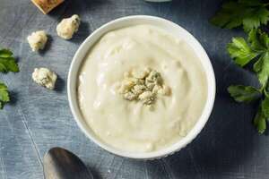 Esta salsa de queso azul y pimentón es perfecta para ensaladas - Gastronomía - ABC Color
