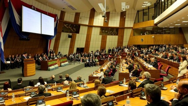 Diputados sancionan el PGN 2025 con aumento salarial a legisladores