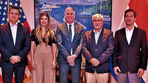 Embajador de EEUU ofreció una recepción