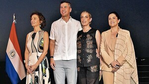 Fiesta en el Puerto marca inicio de sesión de la Unesco