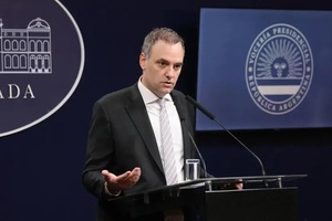 Argentina implementará aranceles a extranjeros en universidades y hospitales públicos