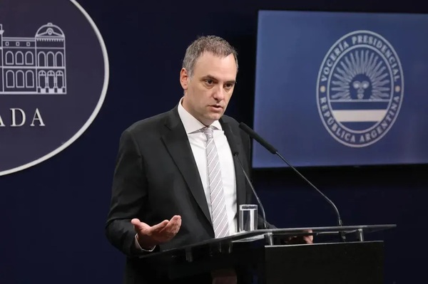 Argentina implementará aranceles a extranjeros en universidades y hospitales públicos