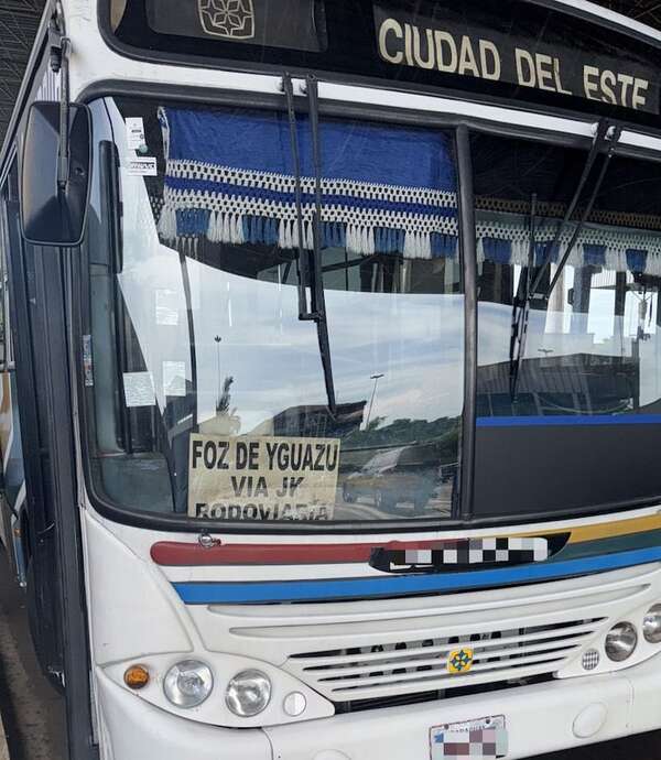 Incautan bus paraguayo que transportaba mercaderías de contrabando - ABC en el Este - ABC Color