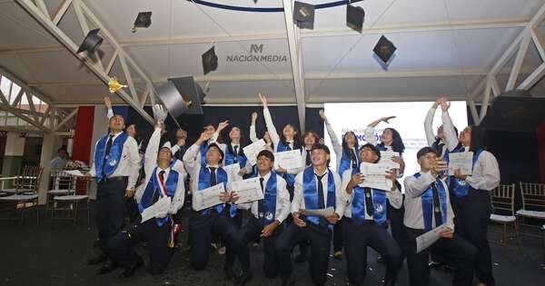 La Nación / Centro Educativo Arambé celebra el egreso de 19 estudiantes con aplicación de valores