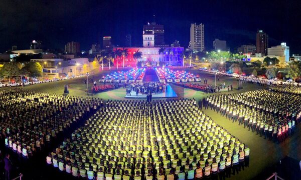 Gobierno entrega nueva flota de patrulleras y equipos para la Policía Nacional adquiridos por Itaipú