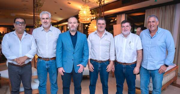 La Nación / Brindis de presentación de la Expo Paraguay, en la ARP