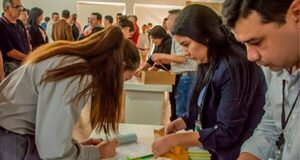 EBY efectuará segundo desembolso por becas