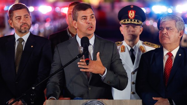 Santiago Peña: "Todo dentro del Mercosur, nada fuera del Mercosur para Paraguay"