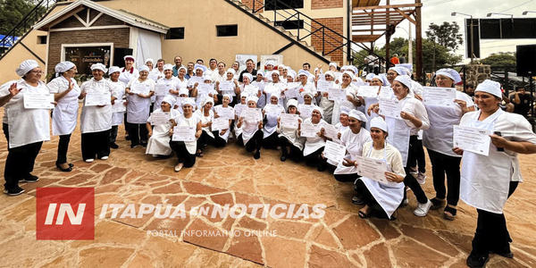 CINCUENTA MUJERES CULMINAN CAPACITACIÓN PARA EL PROGRAMA HAMBRE CERO EN HOHENAU - Itapúa Noticias