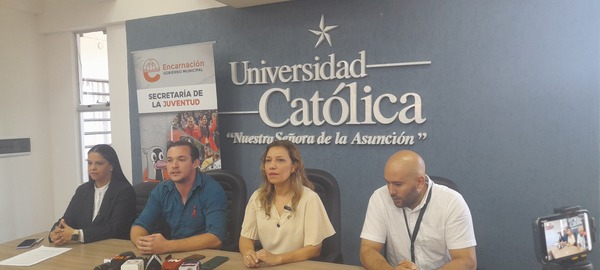 UCI y la Municipalidad de Encarnación lanzan beneficios estudiantiles para la Convocatoria 2025