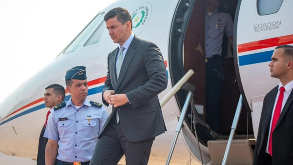 Peña eludirá críticas de Caacupé viajando al exterior - Noticiero Paraguay