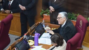 Senador critica aumentazo salarial sin criterio y expone gran diferencia con Suecia