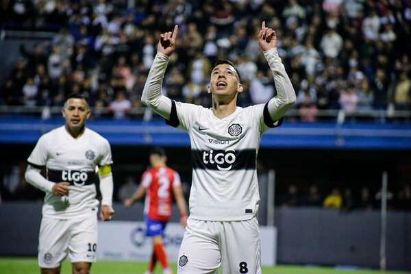 Los dos futbolistas a los que Olimpia comunicó que no siguen - Olimpia - ABC Color