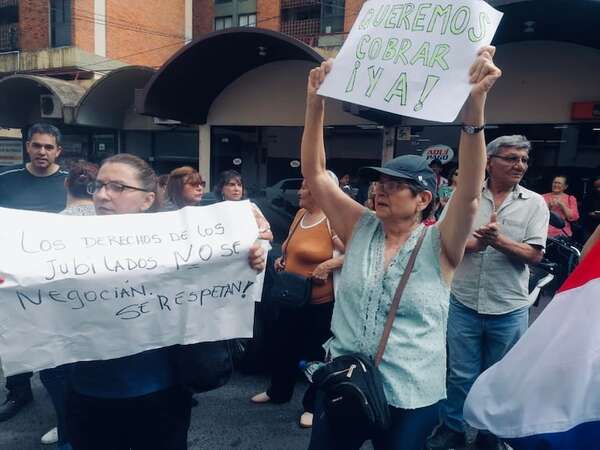 Instan a intervenir la Caja Municipal de Jubilaciones - Política - ABC Color