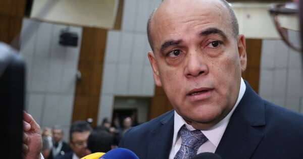 La Nación / Bachi Núñez: “La única agenda es dar soporte al Ejecutivo”