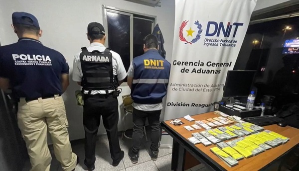 Detienen a senador argentino en Paraguay con más de USD 200.000 sin declarar