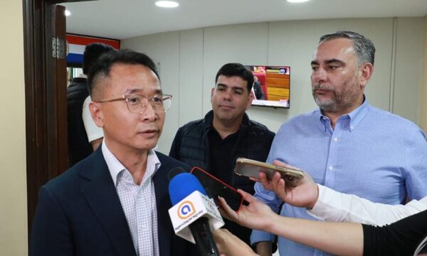 China Popular hace lobby en el Congreso paraguayo