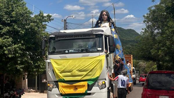 Imagen gigantesca de la Virgen de Caacupé se descubre este viernes