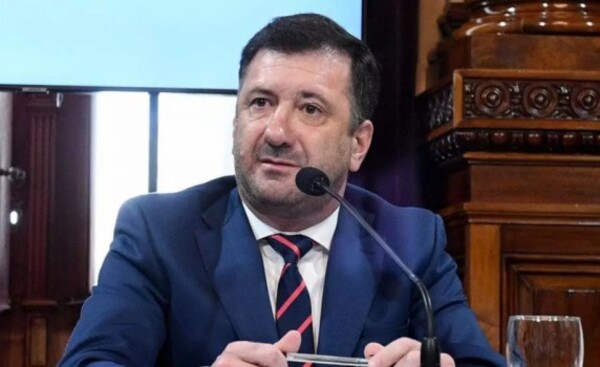 Fiscal ordenó detención de senador argentino