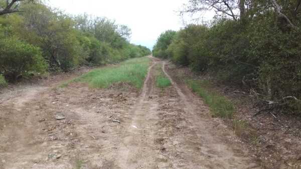 Habitantes de la lejana Karandayty insisten en reparación de caminos para no quedar aislados