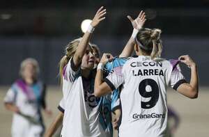 Libertad, Súper campeón femenino - Fútbol - ABC Color
