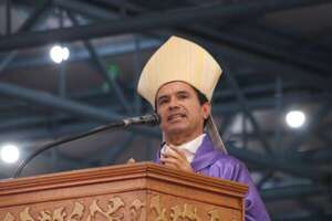 “Las instituciones duermen mientras los jóvenes se pierden en las drogas” resaltó monseñor Benítez  - Nacionales - ABC Color