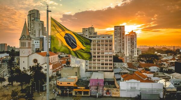 Brasil reduce la pobreza a su nivel más bajo desde 2012 - ADN Digital