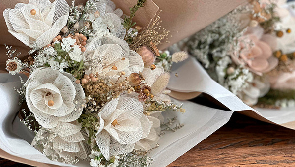 Lo más top en deco: flores diseñadas para durar para siempre y perfumar el ambiente