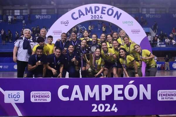 Sport Colonial retorna a la cima como campeón del Futsal femenino - Polideportivo - ABC Color