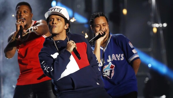 APT de Rosé y Bruno Mars bate récord del K-pop al alcanzar 500 millones de visionados